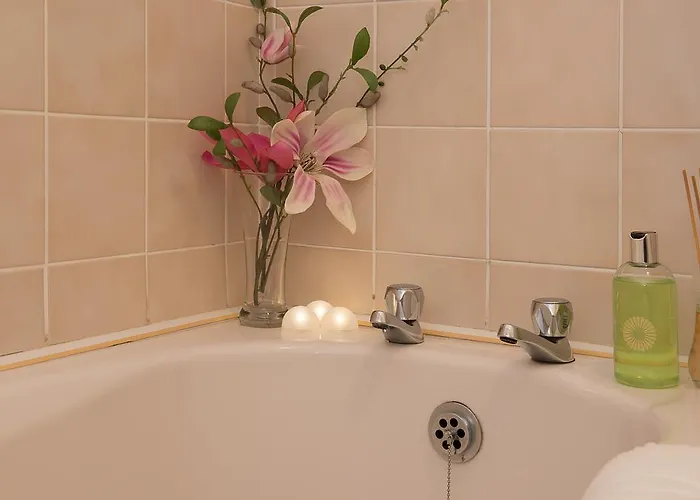 Haven - Self Catering Апартаменти *